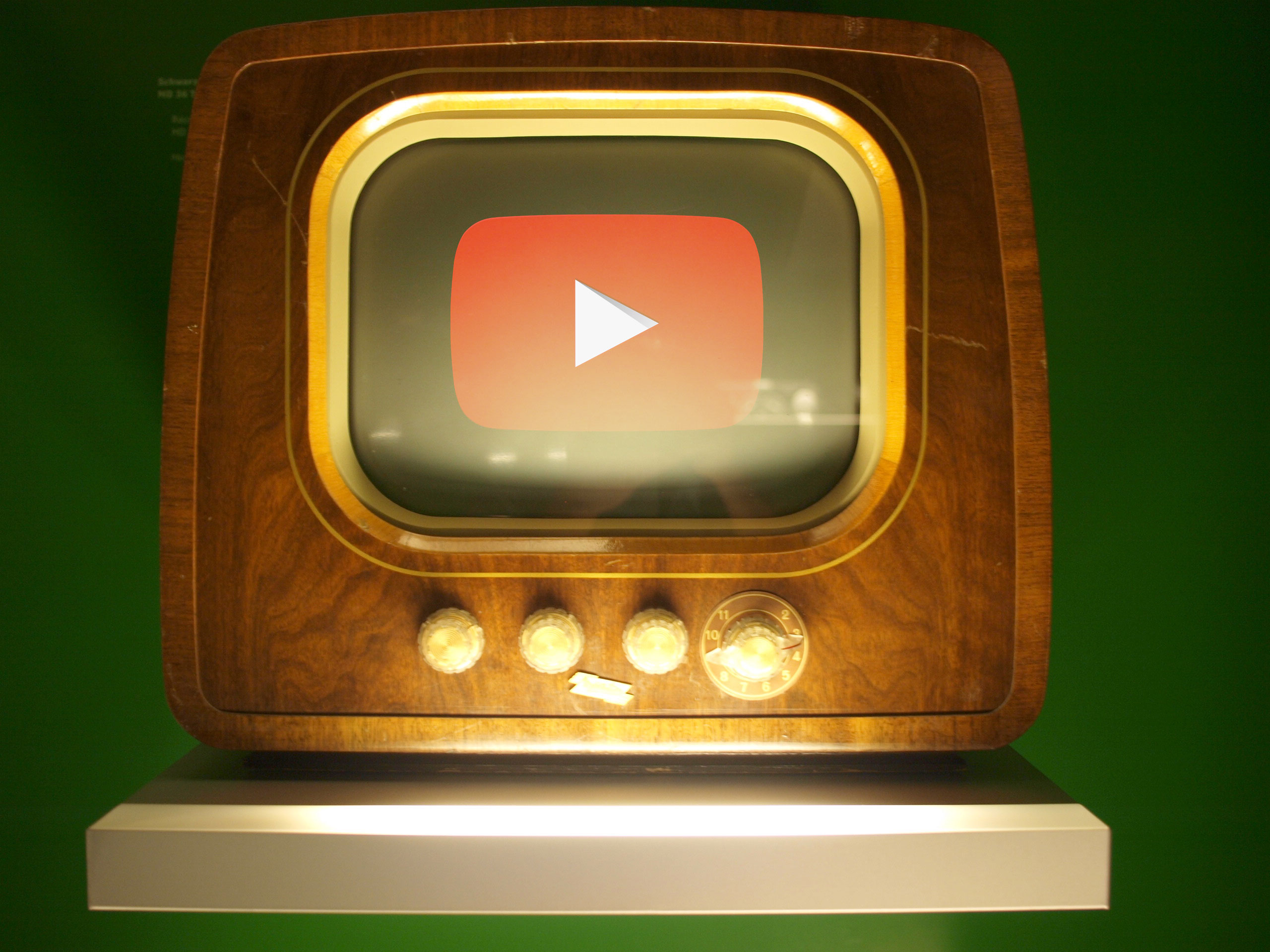 Old TV set - YouTube